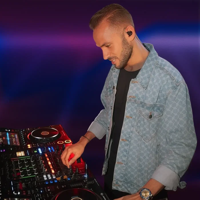 Leroy Sendar Royaal Artists